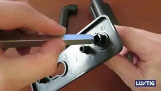 Istruzioni per il montaggio porta da cantina zincata