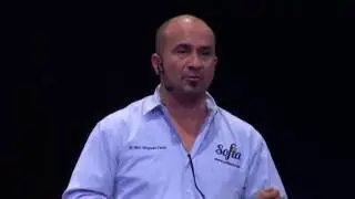Sofía XT: Enseñar matemáticas a 1 millón de niños | Dino Pardo | TEDxPitic