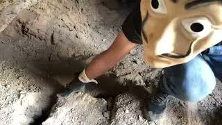 فتح كهف مليئ بالخفاش وتم العثور على كنز //open cave //treasure Hunter //archeology //البحث عن الكنوز