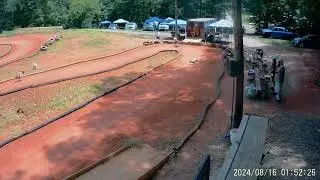 Red Brush rebuild race. Etruggy heat race.