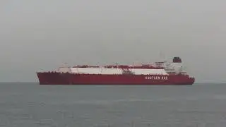 PARIS KNUTSEN　入港　LNGタンカー(Liquefied Natural Gas Tanker)