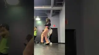 Hip Hop Class #hiphopclass #hiphopdance #beginner #danceclass #danceclasses #hiphop #notlikeus
