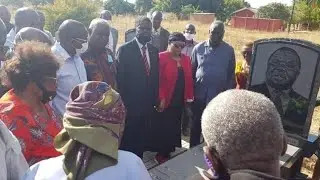 Thokozani Khupe pleads to the late Tsvangirai for political favors (MRT grave Speech)