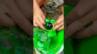 Incredible mutated green pearl clam #pearlhunter