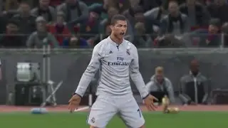 Cristiano Ronaldo vs FC Barcelona PES 2017 Difficult&eacute; Superstar Gameplay PS4