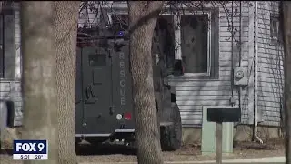 Cannon Falls police standoff: SWAT team forces way into home