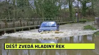 Záplavy hrozí téměř všude. Pražská Čertovka zavřela vrata, kdy přijde kritická chvíle?