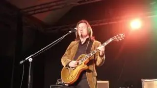 Mick Ravassat & The Blue Team: Got To Get Better In A little While (Live 2016)