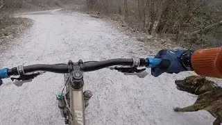 Brindle Pitbull exercising in the mountains (gopro 4 -1080P)