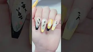 Bee nails 🐝 #naildesign #nailart #nail #nailpolish #nailtutorial #nailtech #bee #flowers #honey