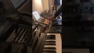 STOP Wasting Time with Boring Mixes ! Experimental DJ Techniques to Try Now
