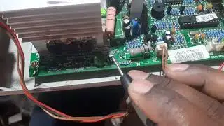 Microtek inverter Ek side drive ban raha hai  dusra side drive Nahin ban raha square web inverter