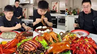 Stingy brother tried to hog the braised pork, but his little brother ate it all—leaving him starving