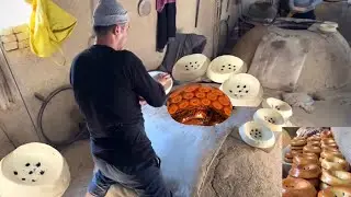 Amazing TANDOOR BREAD baking in a different way. #baking #food 