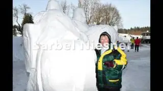 Schneeskulpturen 4. Tag f&uuml;r die K&uuml;nstler