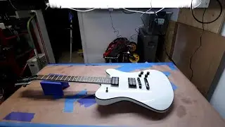 guitar luthier workbench