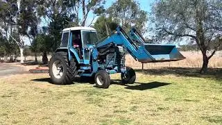 FORD 8700 TRACTOR