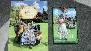 REVIEW - The Alice Tarot 1&egrave;re &eacute;dition + livre - Baba Studio