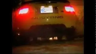 Flowmaster Super 44 vs. Borla Stinger Catback Mustang GT.wmv