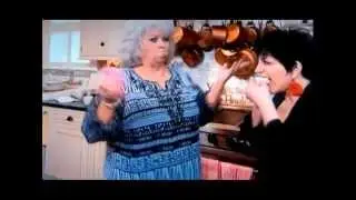 Liza Minnelli and Paula Deen