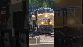 TIER 4 LEADS STACK TRAIN WITH NICE K5HL! #trains #railway #unionpacific