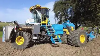 Neue selbstfahrende Sämaschine MegaDryll 2 vom Lohnunternehmer Ryser
