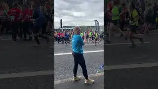 I'm working late, coz i'm a singer (social media consultant). #socialmediaexpert #Belfast #marathon