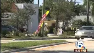 City of Boynton Beach aiming to regulate feather banners