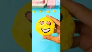 DIY Emoji Sticky Squishy ✨😍 #diy #papercraft #cutecrafts #papersquishy #squishy #craft #emoji