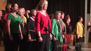Ayangena (Text und Musik: trad./Südafrika, Arrangement und zusätzlicher Text: Heinrich Herlyn)