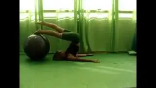 Dani Meneses -  Pilates Solo e Bola