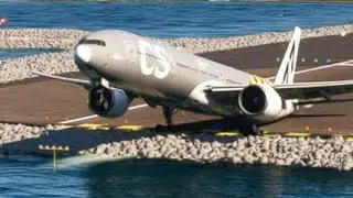 AMAZING Takeoff/Landing ;; most dangerous airport ;; boeing 777-300 plane [ game