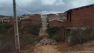 O prefeito está realizando mais uma construção aqui na passagem molhada  Arara PB 