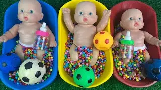 Satisfying with Colorful M&M'S Containers Full of Rainbow Candy Relaxing Unpacking ASMR