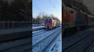 ЭП2К-414 с поездом Москва - Ярославль следует мимо о.п. Заветы Ильича