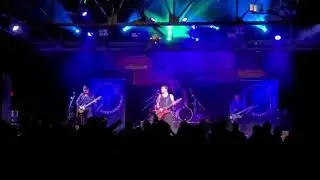 Metallica live cleans Axe Fx III &ldquo;One&rdquo; Intro full band (crowd shot) Hardwired to kill'em all