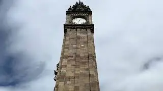 ALBERT MEMORIAL CLOCK in BELFAST CITY CENTRE in NORTHERN IRELAND * 4K (60fps)