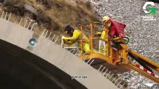 Montaje de Dovelas en Antamina - Trabajo con Gr&uacute;a de 500 toneladas