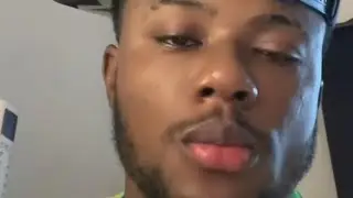 BB DJ UN INTERNAUTE FAIT DE LOURD R&Eacute;V&Eacute;LATIONS SUR LUI sur le live D' aya Robert QU'EN PENSEZ-VOUS ?