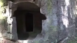 Pozoruhodné SKALNÍ BYTY - jedinečně zachovalé, i s bránou / Hvězda, Blíževedly, Kokořínsko