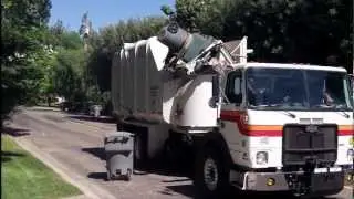 Bertolotti Disposal Autocar/Heil Rapid Rail #66