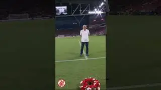 Kenny Dalglish lays flowers in memory of Diogo Jota in front of mosaic