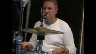 Shuffle mit Doppelfu&szlig;maschine und Remote Hi Hat