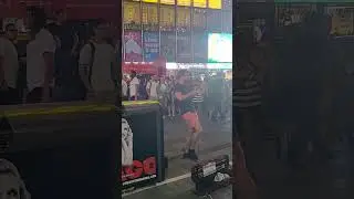 This professional Street Violinist Made Bruno Mars Sound Like Jazz