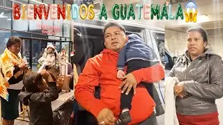 La hora llego de encontrarnos todos: estamos en la puerta del aeropuerto allí vienen