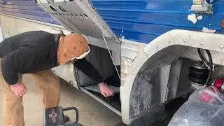 GM 4104 Vintage Bus Wally B... part 1 removing the 62yr old factory ac unit. Ep 42