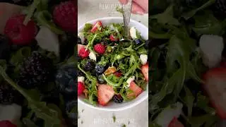 Healthy Delicious Breakfast Salad Recipe with Fruit & Arugula! 🥗