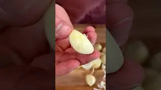 Как чистить чеснок