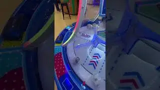 BALL PARADISE Arcade machine for kids with Travis!