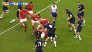 Steff Evans&rsquo; cheeky run : Wales v Scotland 2018